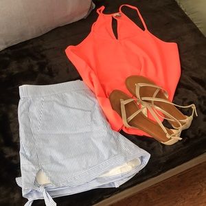 NWT! Loft seer sucker shorts with tie detail!